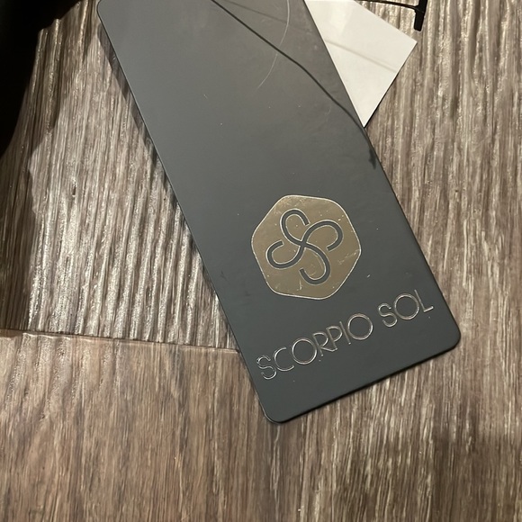 Women’s Scorpio Sol Padded Sports Bra Sz L NWT - Picture 2 of 4